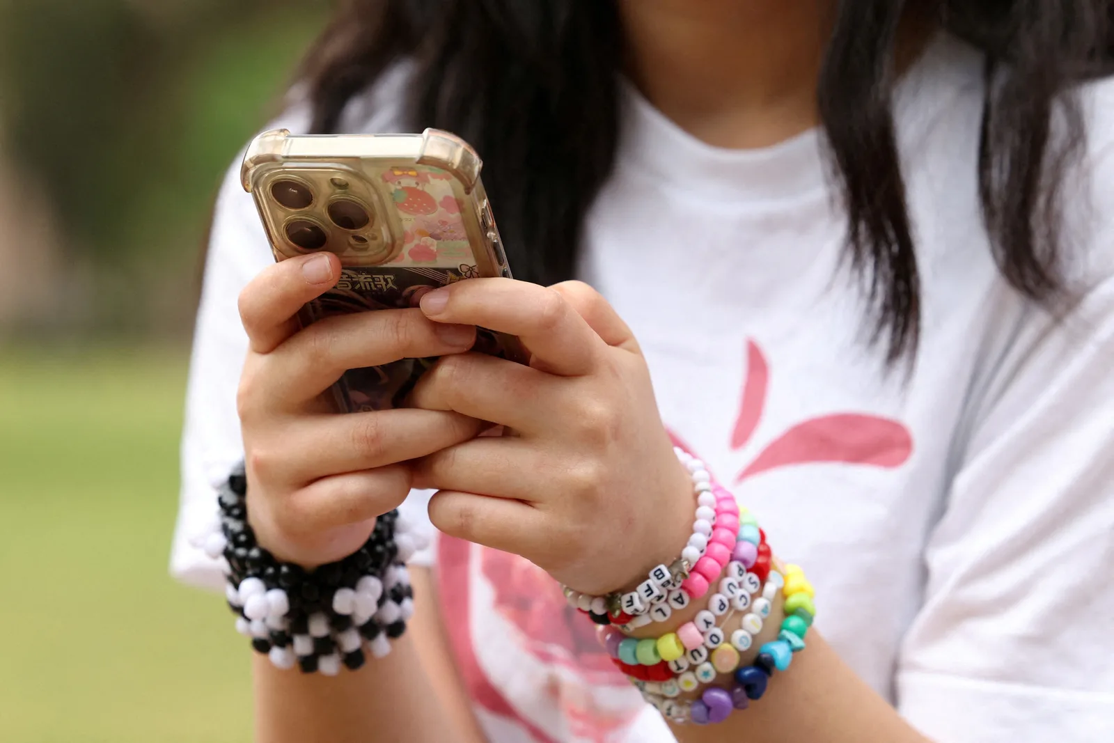 Dinamarca prepara restrição a celulares em toda a educação básica
