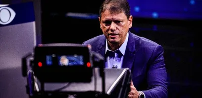 Tarcísio omite que menos de 1% dos agressores de mulheres usam tornozeleira
