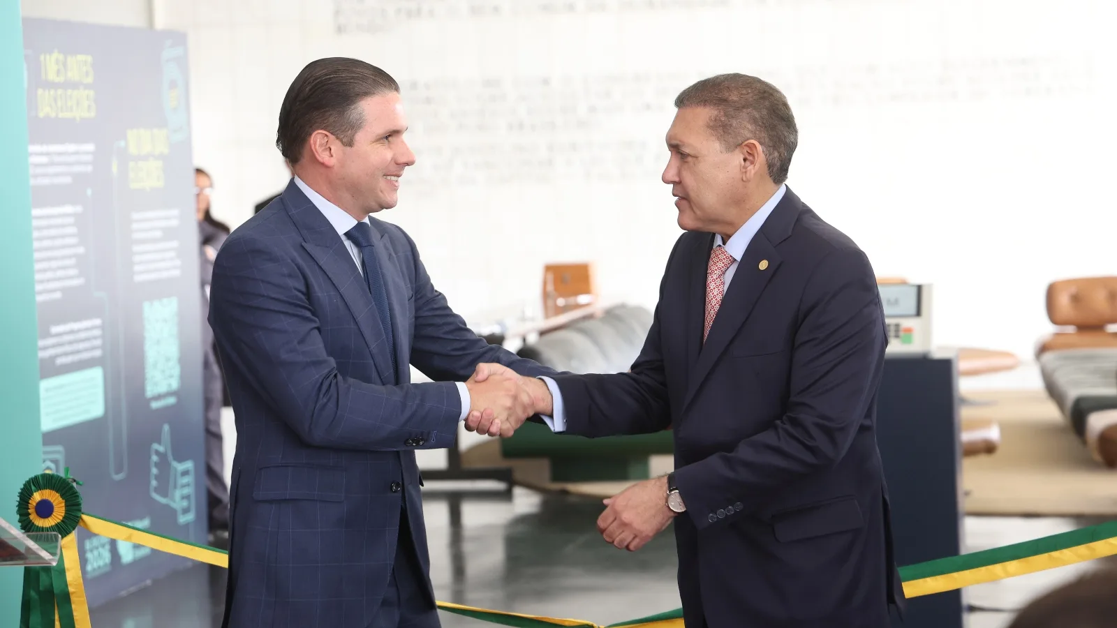 Presidentes do TSE e da Câmara não comentam afastamento na PF