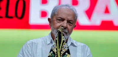 Lula diz que Nossa Senhora Aparecida continuará como padroeira do Brasil