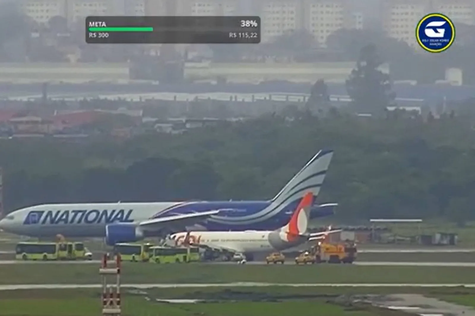 Desembarque de Boeing ocorre em taxiway após pneu ser confirmado danificado