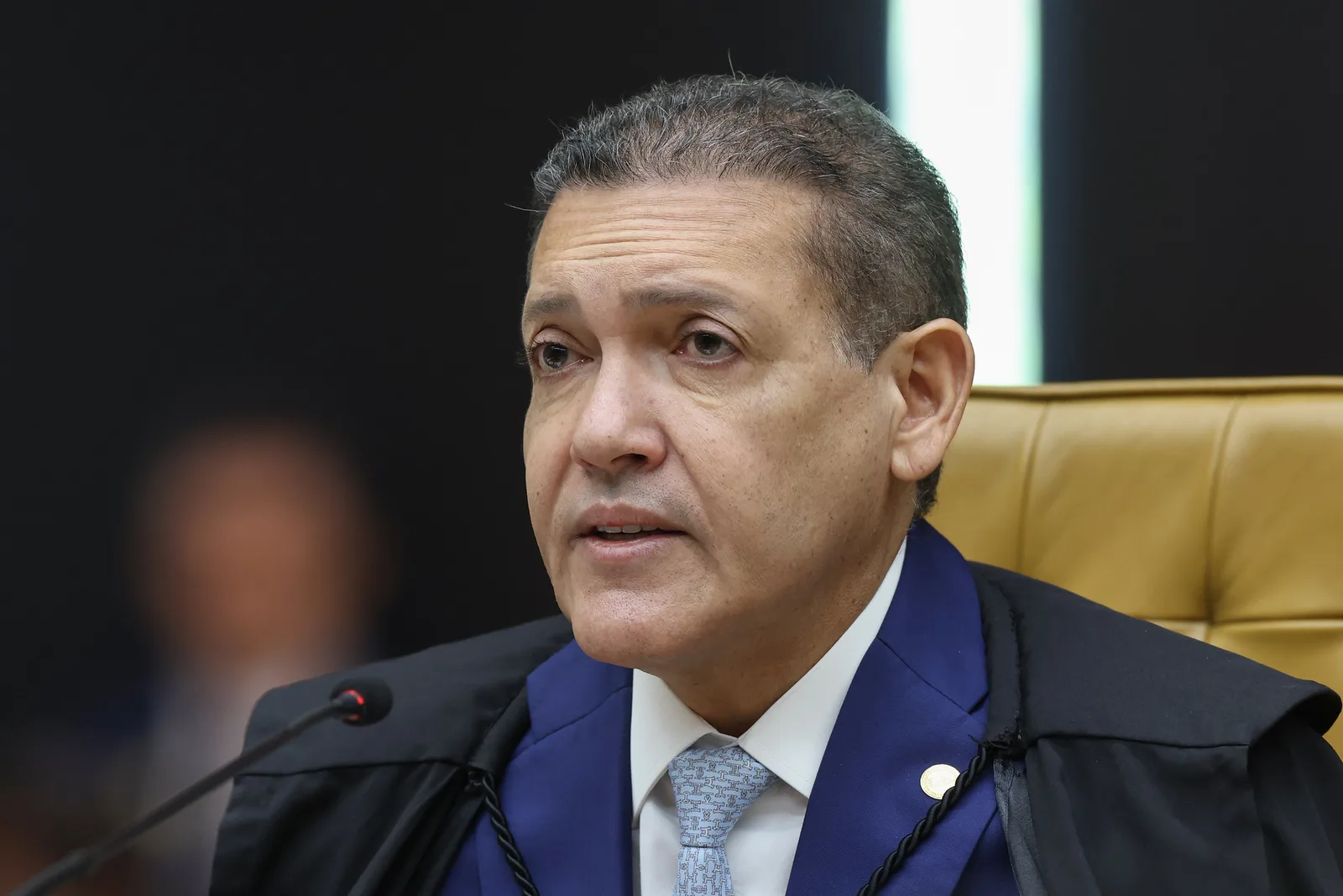 Nunes Marques bloqueia Gilmar Mendes após troca de mensagens sobre caso Master