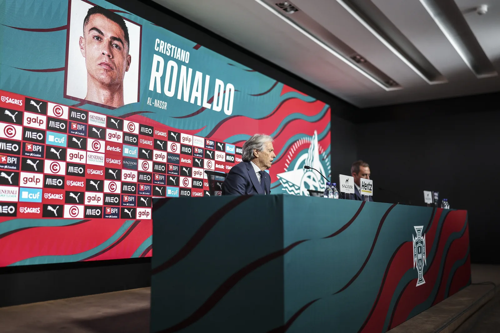 Jorge Jesus afirma que Cristiano Ronaldo só jogará se tiver rendimento