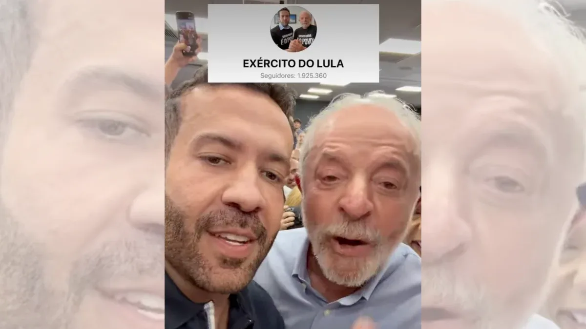 Campanha de Flávio diz que Janones apagou 499 mensagens de canal no WhatsApp