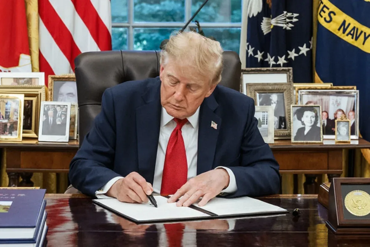 Trump determina uso de “superinteligência” no governo dos EUA