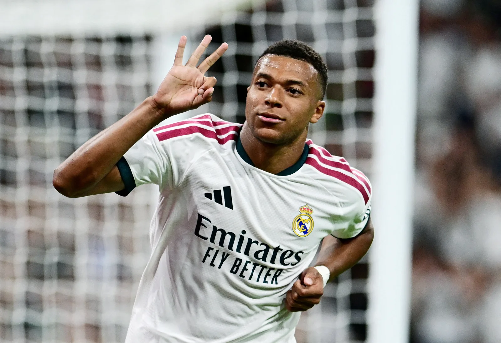 Mbappé afirma que merece receber a Bola de Ouro nesta temporada