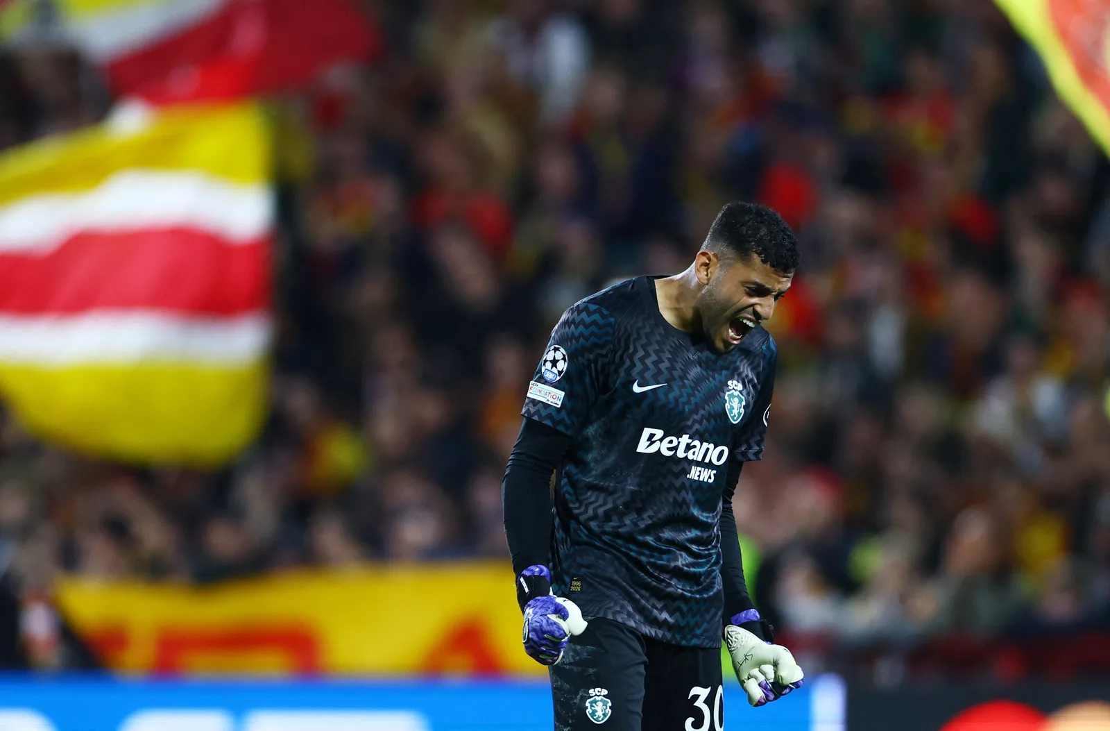 Kaique celebra início no Sporting após vitória sobre o Lens