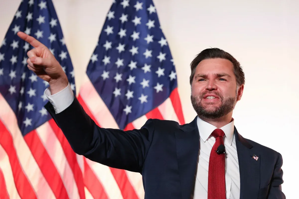 Vance apoia restrição de acesso de CNN, Politico e MS NOW à Casa Branca