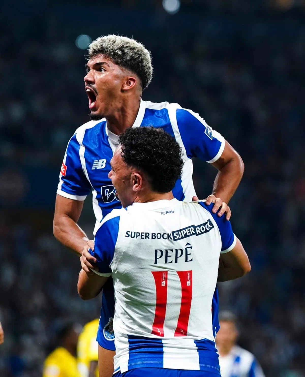 William Gomes permanece no Porto e soma quatro participações em gols na temporada
