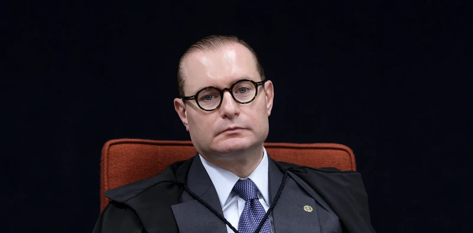 Mendonça questiona sigilo de celular antes de julgamento no Supremo