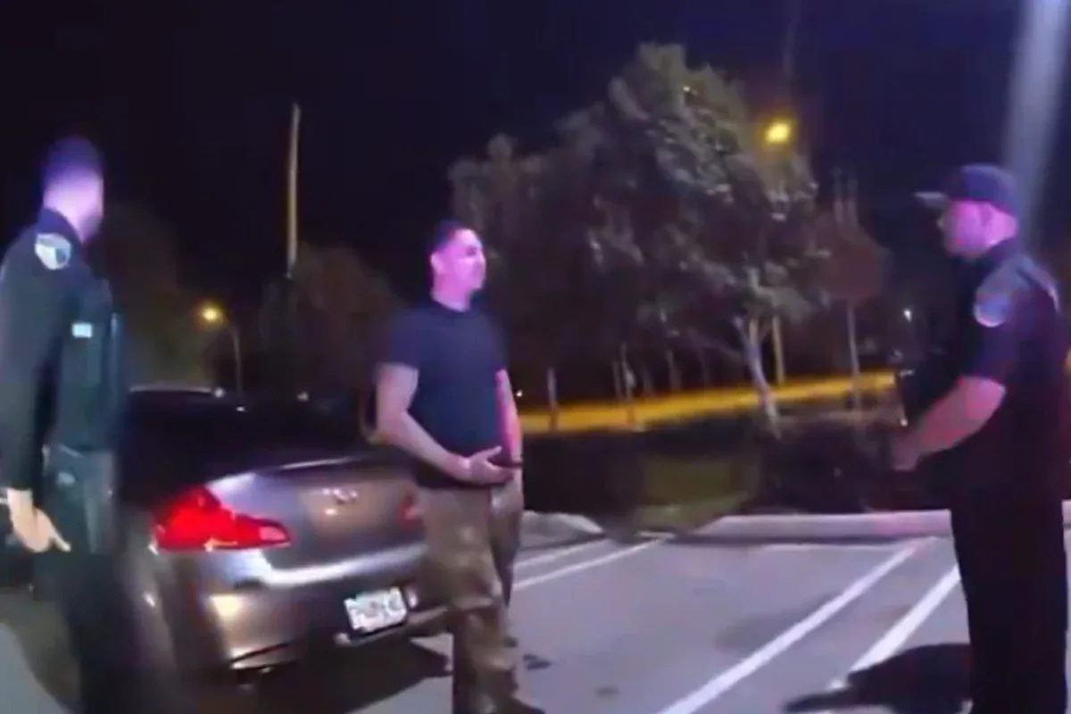 Marlon Moraes imobiliza suspeito durante ocorrência policial na Flórida
