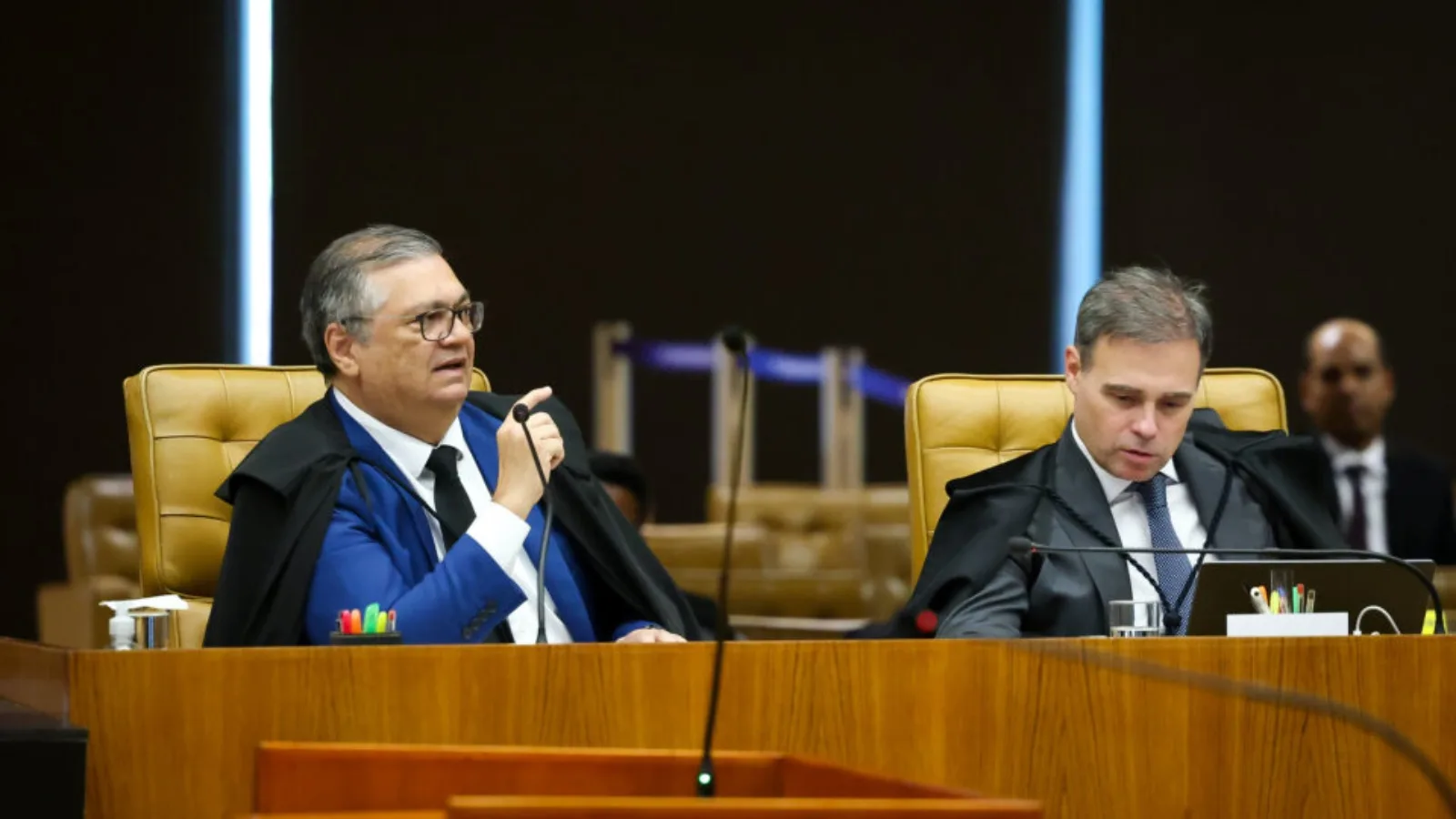 Dino exige aval do plenário para novas medidas contra a cúpula da PF