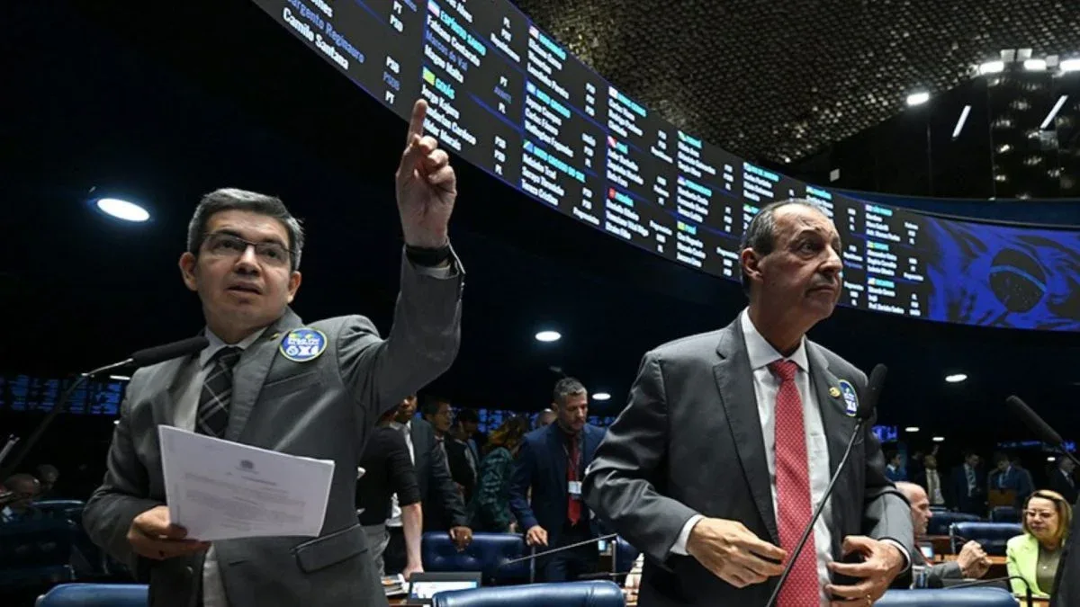 Projeto amplia punições para comércio ilegal de petróleo e gás