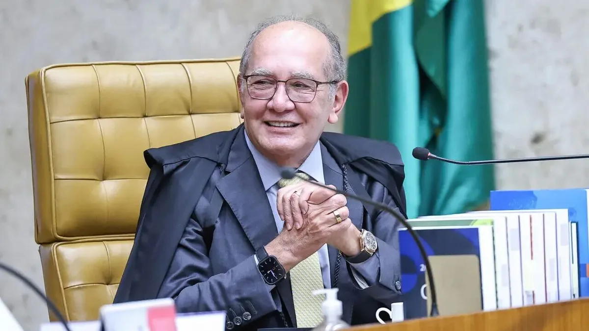 Gilmar Mendes pede acesso integral a dados do celular de Daniel Vorcaro
