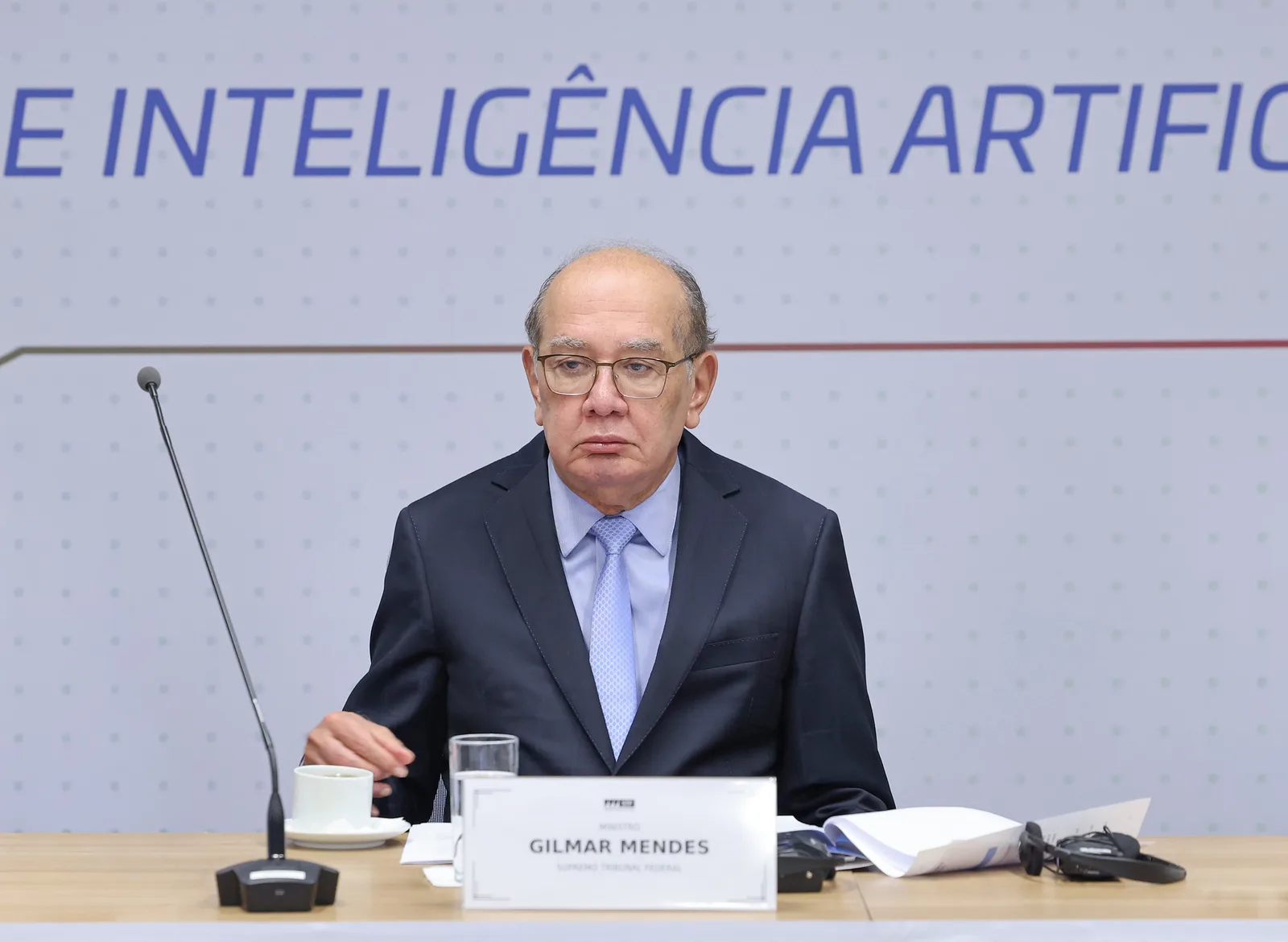 Gilmar Mendes pede vista, mas STF mantém afastamento de diretores da PF