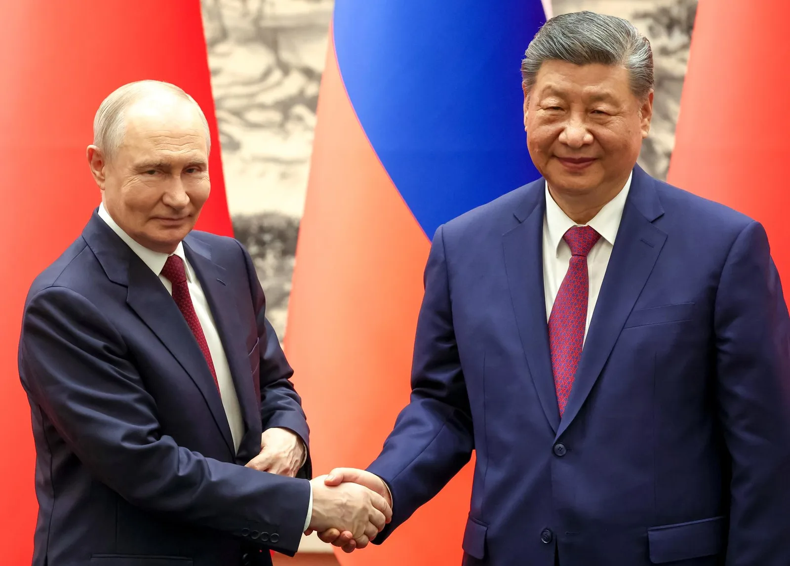 Rússia e China vetam extensão de grupo que fiscaliza sanções ao Irã