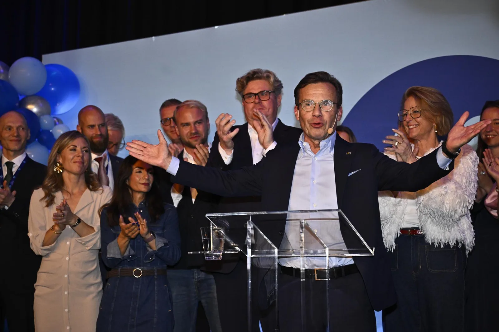 Centro-esquerda lidera eleição sueca por três cadeiras, indica projeção