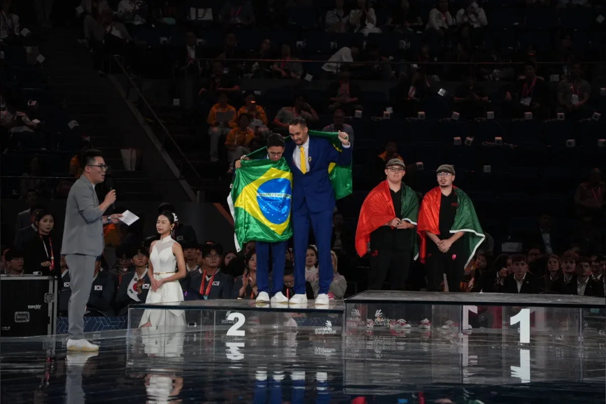 Brasil termina WorldSkills Shanghai com oito medalhas e 29 de excelência