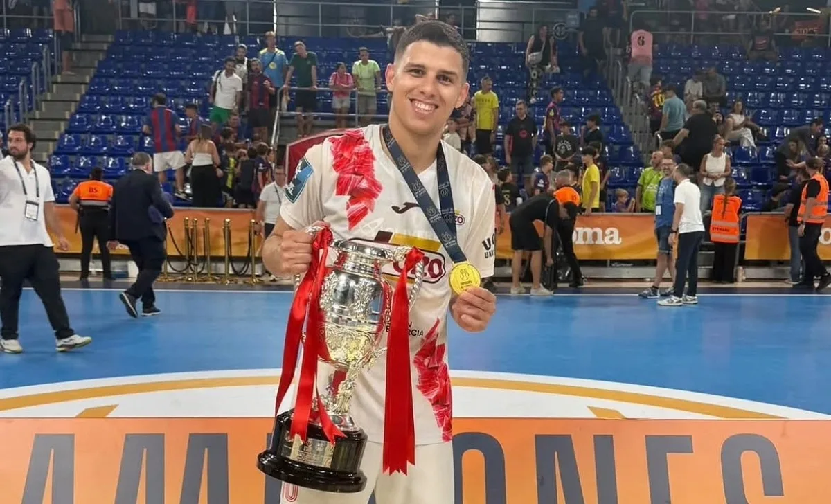 ElPozo vence o Barcelona e conquista a Supercopa com participação decisiva de Ricardinho