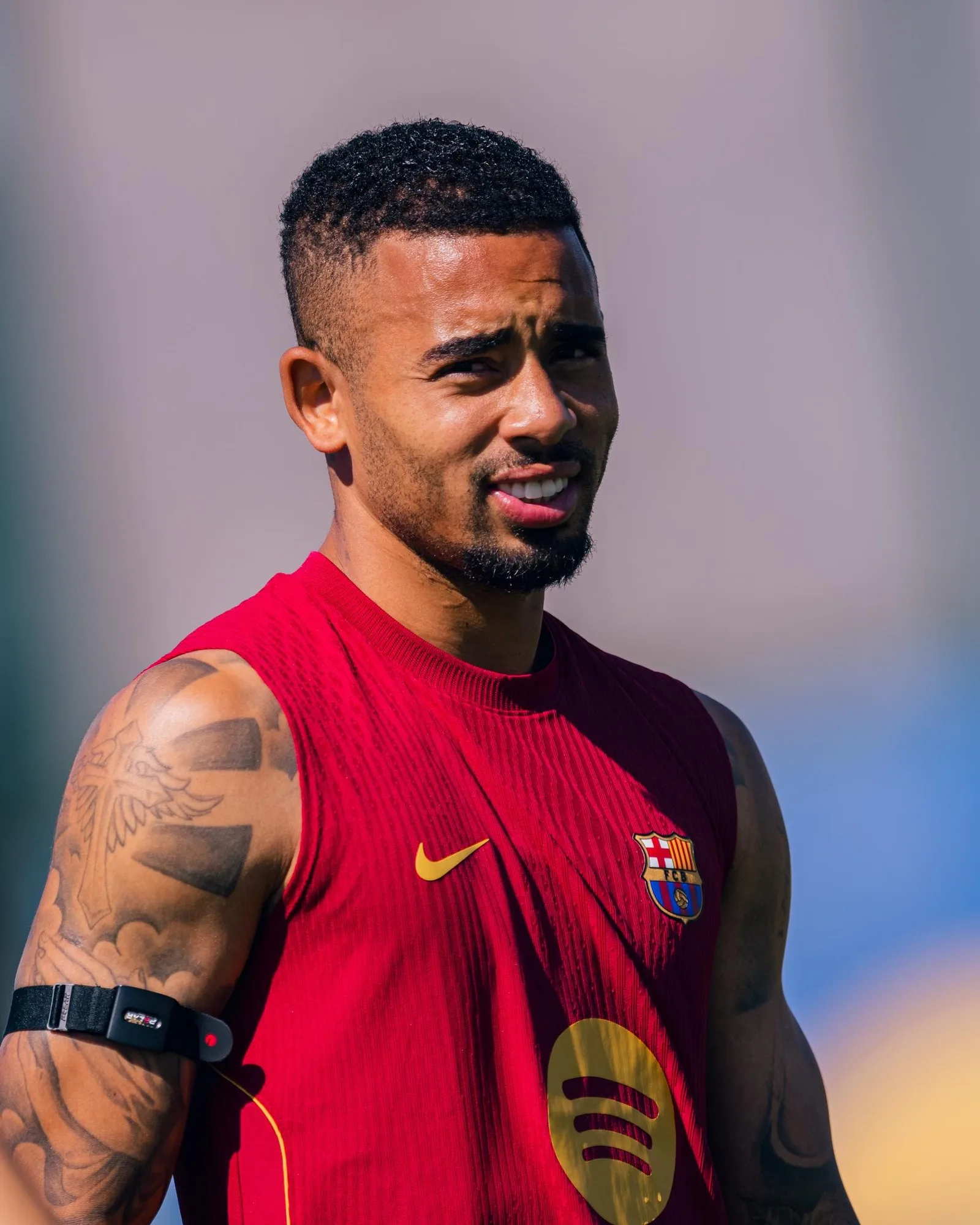 Gabriel Jesus pode estrear pelo Barcelona contra o Valencia