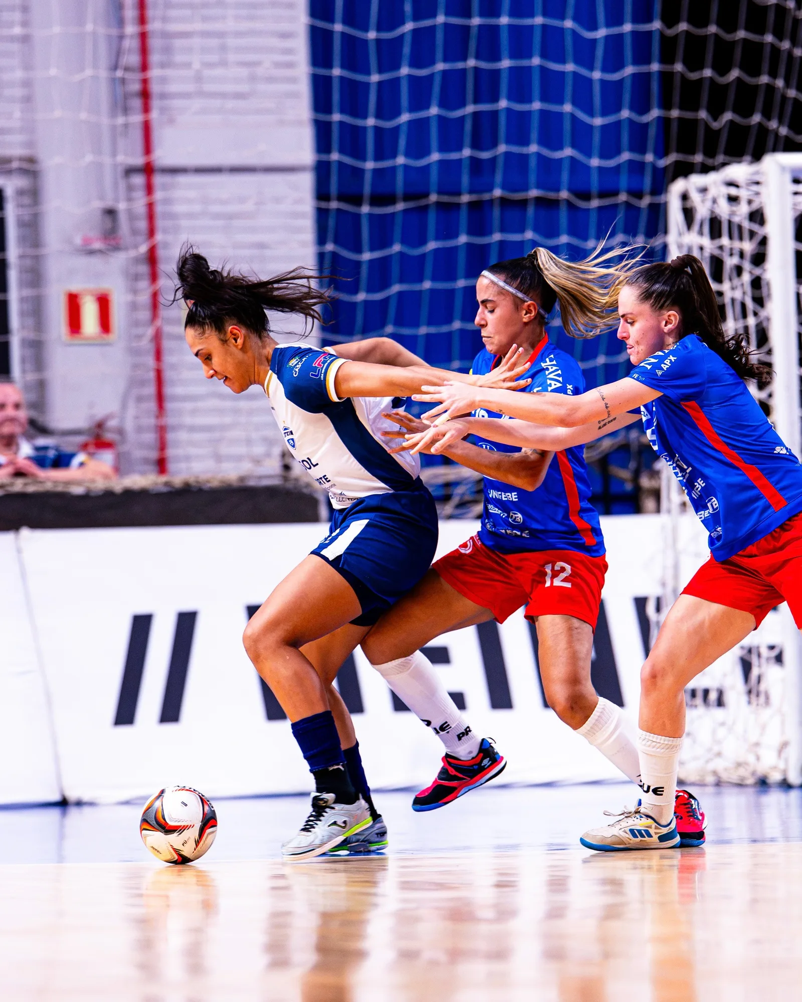 Female-SC avança, e três séries das quartas começam neste fim de semana