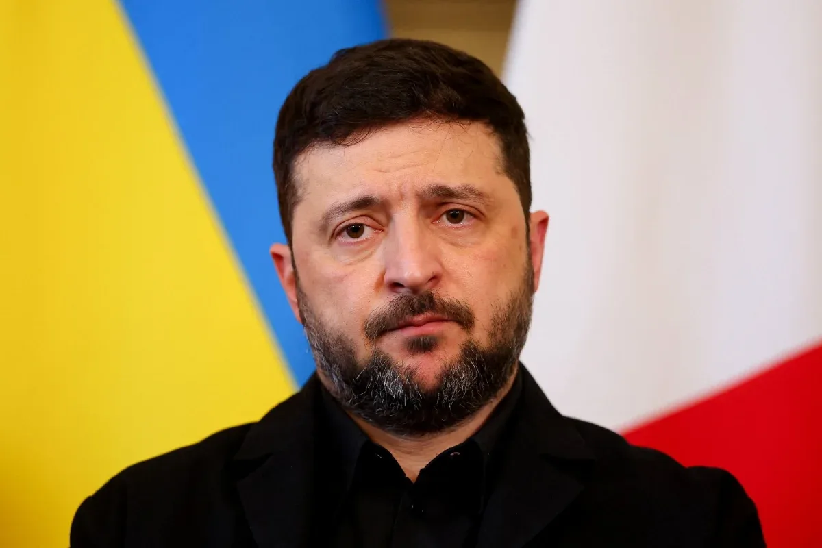 Avião que levava Zelensky esperou após drone russo ser detectado na Moldávia