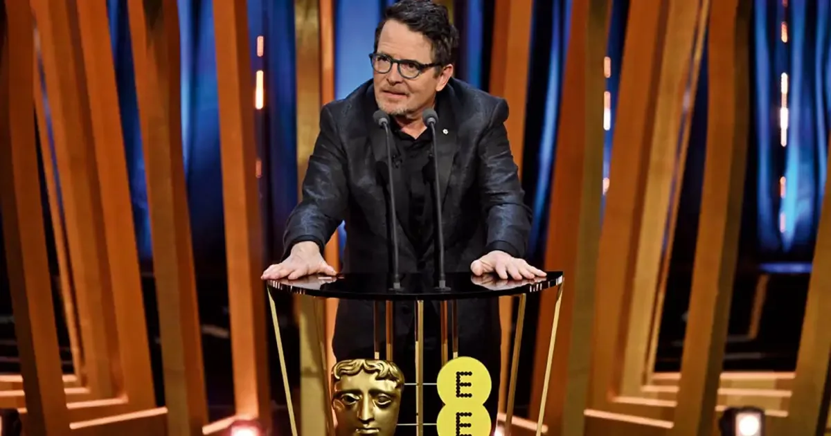 Michael J. Fox recebe prêmio Lasker por defesa da pesquisa sobre Parkinson