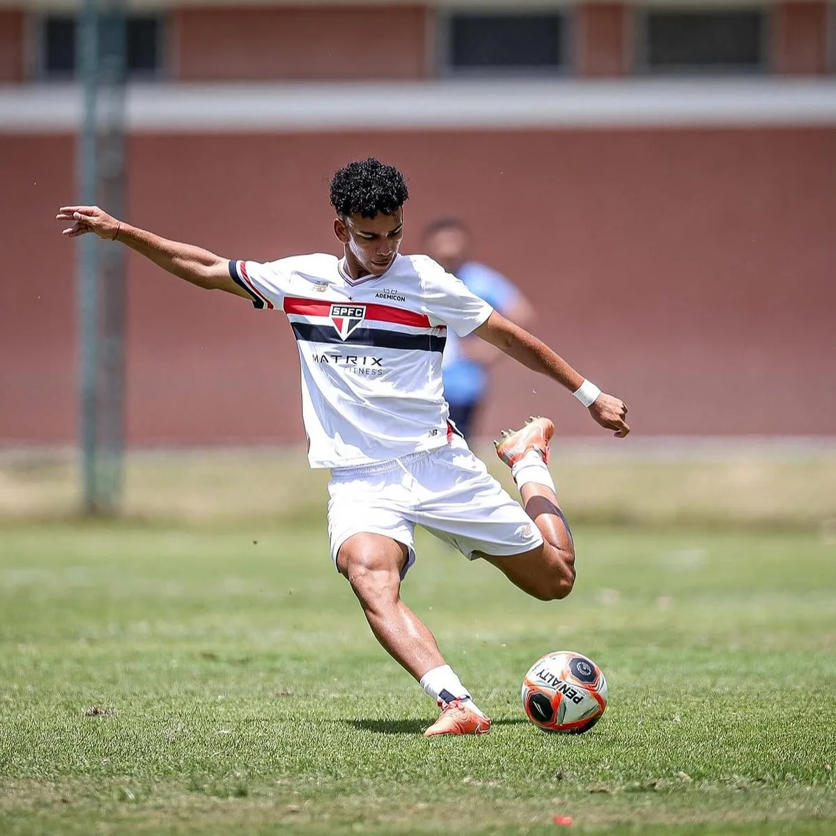 Cuiabano deixa o São Paulo com percentuais mantidos pelo clube e vai para o Palmeiras