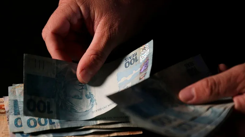 Juros elevam dívida pública a 82,9% do PIB em agosto