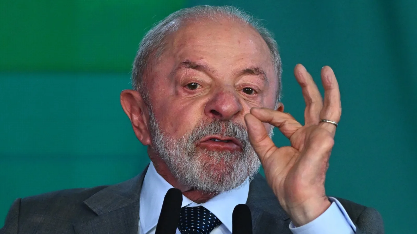 Lula critica autonomia do Banco Central e defende poder do governo sobre a economia