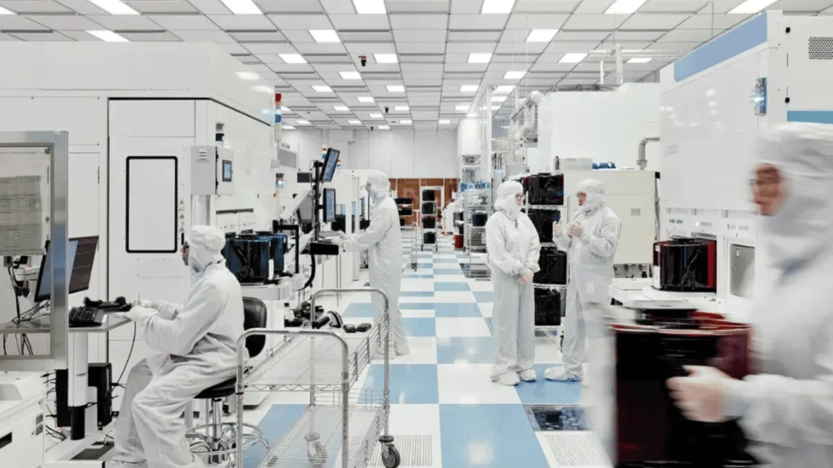 IBM compra laboratório e amplia aposta dos EUA em qubits de silício