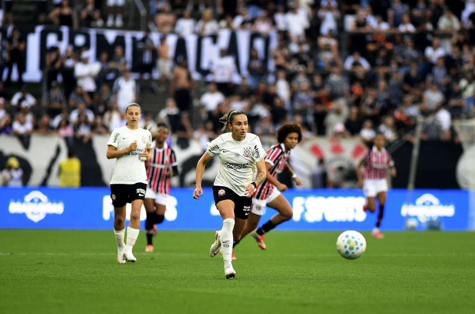 Corinthians precisa vencer por dois gols para levar o Brasileiro Feminino