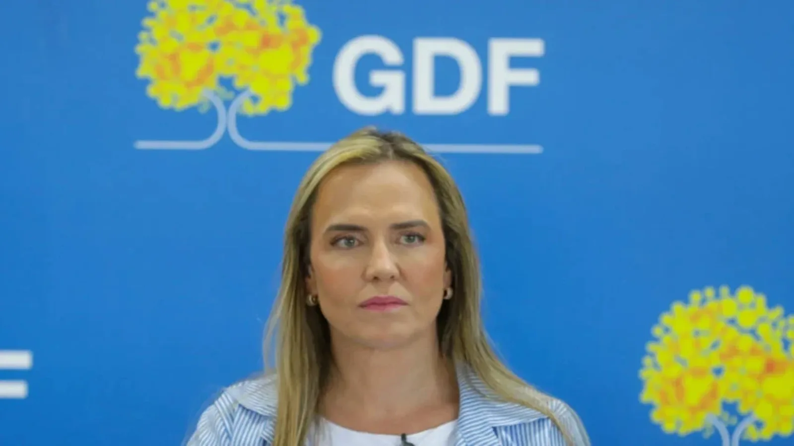 Oposição pede bloqueio de bens e apurações contra Celina Leão no DF