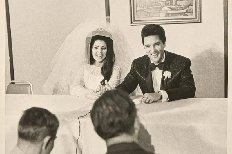 Álbum de Elvis, Priscilla e Lisa Marie reúne registros guardados pela família
