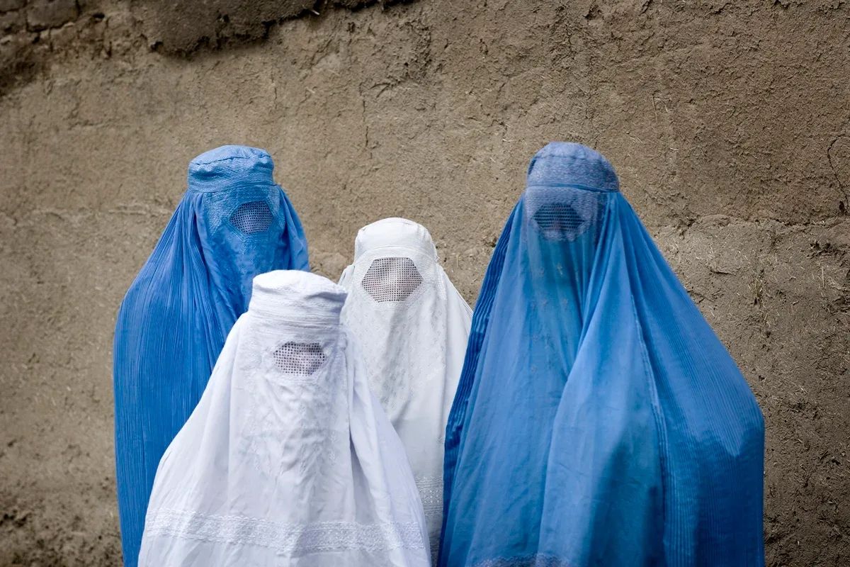 Lérida proíbe burcas e niqabs em espaços públicos