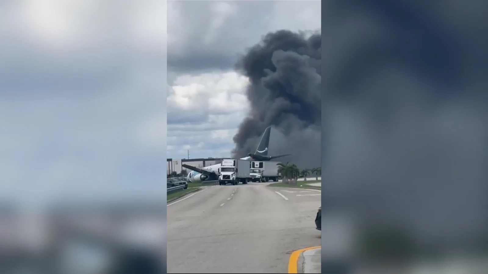 Avião cargueiro da Amazon sai da pista e deixa cinco mortos em Miami