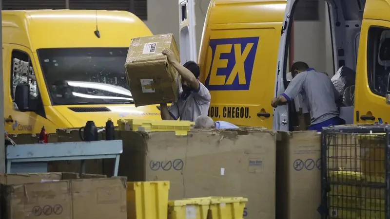TST rejeita abusividade e manda Correios compensarem dias de greve