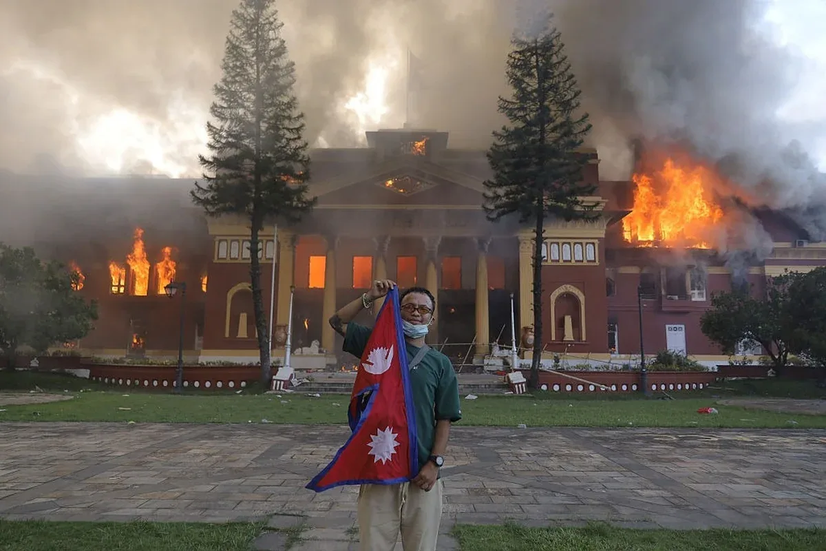 Grupos brasileiros inspirados no Nepal discutem mobilização antes das eleições