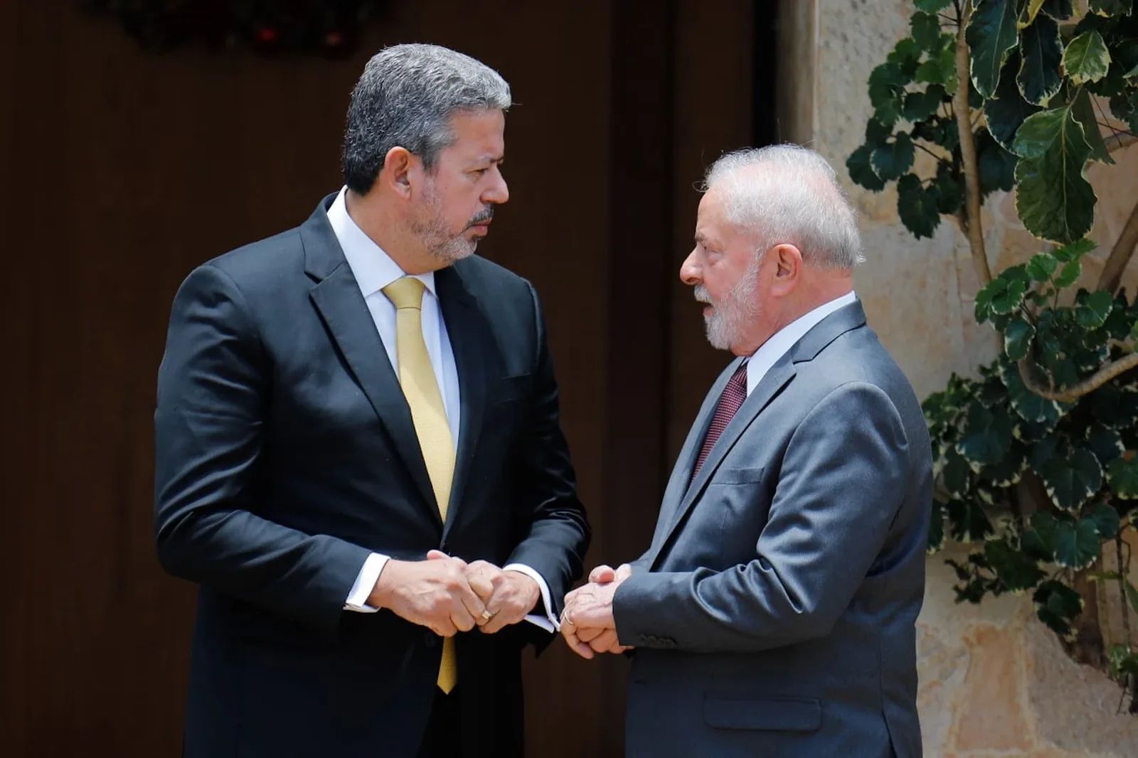 Lula afirma que aceitou imposto sobre compras de até US$ 50 contra a vontade