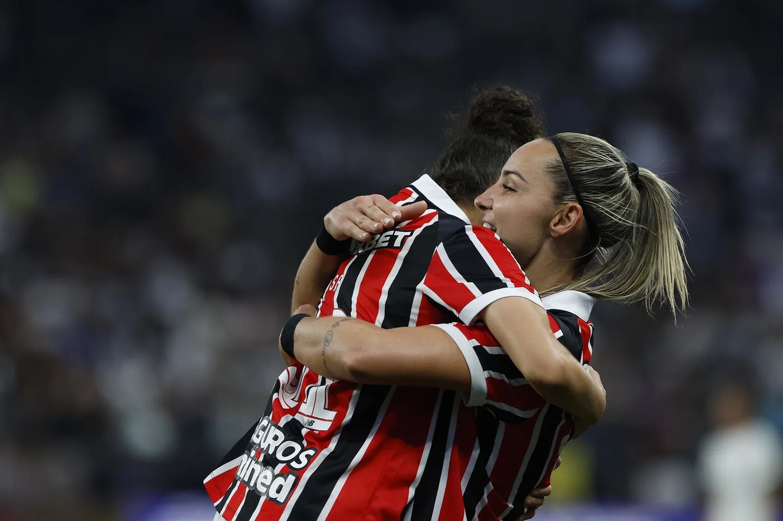 Crivelari tenta conquistar Brasileiro Feminino inédito pelo São Paulo