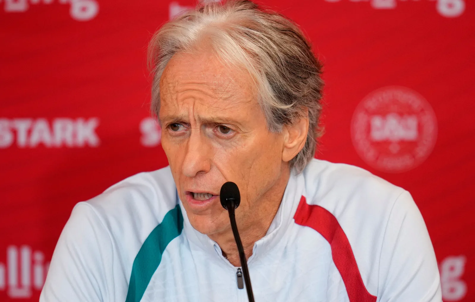 Jorge Jesus pede foco na seleção antes de reencontro com torcida no Porto