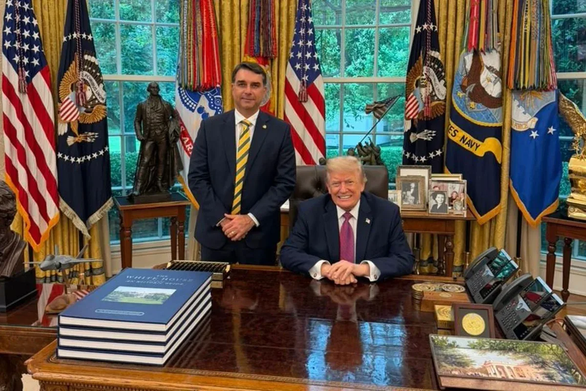 Trump classifica desempenho de Flávio Bolsonaro como grande vitória