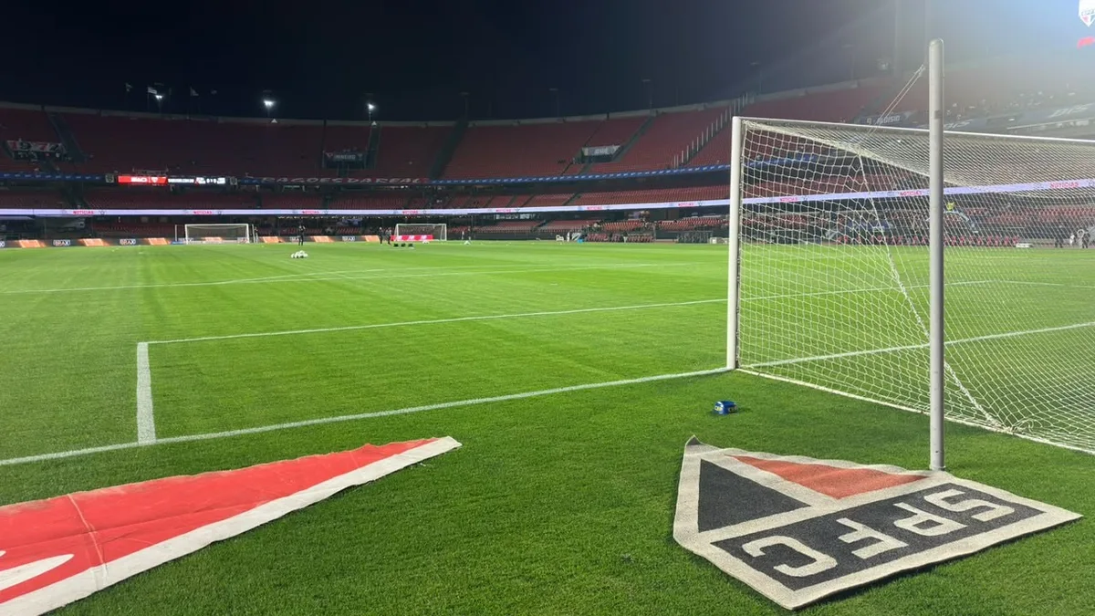 São Paulo e Vitória duelam com desfalques e situações parecidas na tabela