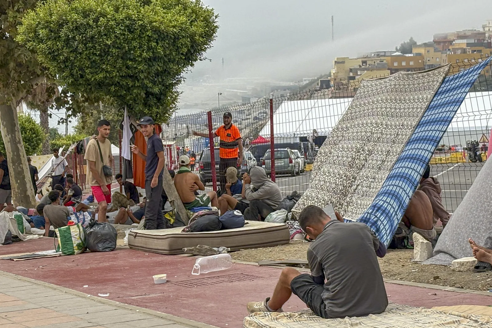 Espanha assume área portuária de Ceuta para instalar abrigo a migrantes