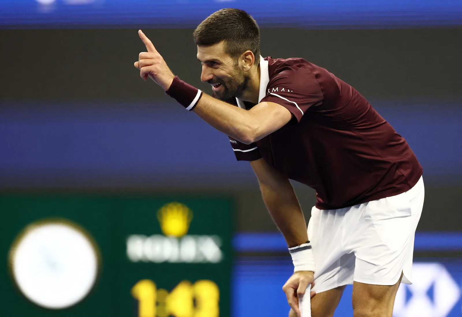 Djokovic supera mal-estar e chega à 30ª vitória em Pequim