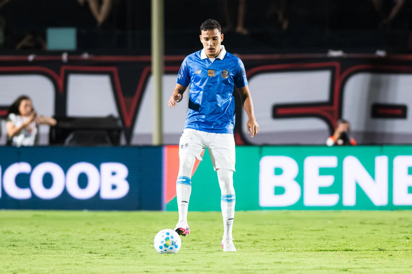 Gustavo Martins pode deixar o Grêmio por 5 milhões de euros