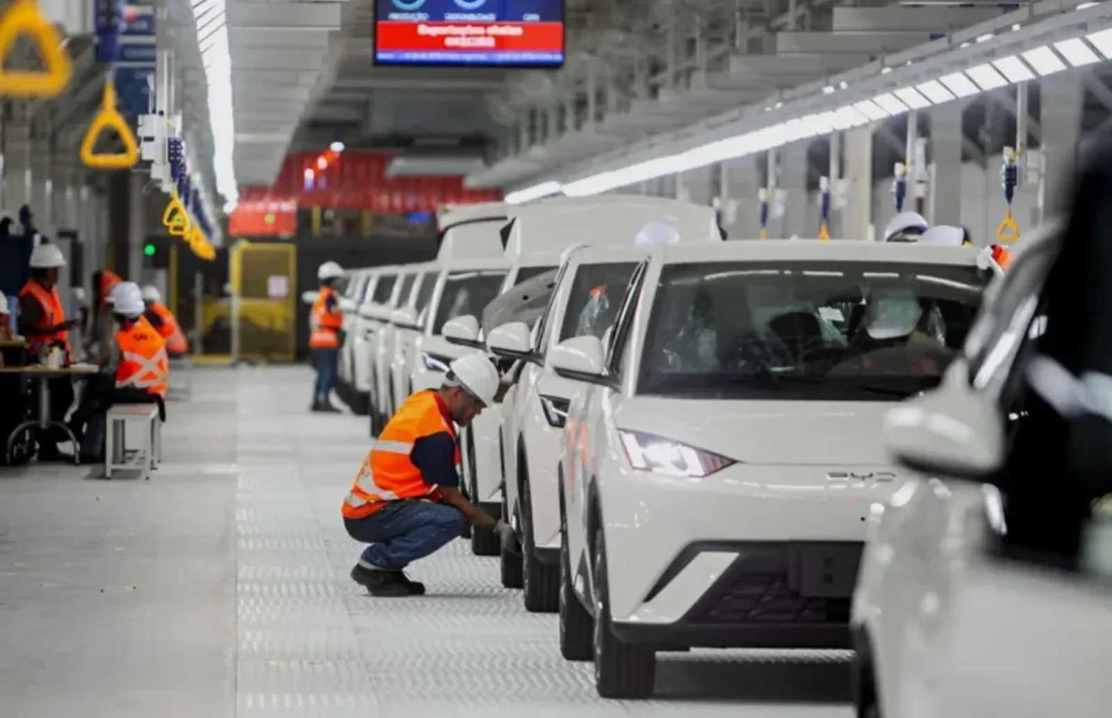 China orienta montadoras a conter descontos e reforçar regras no exterior