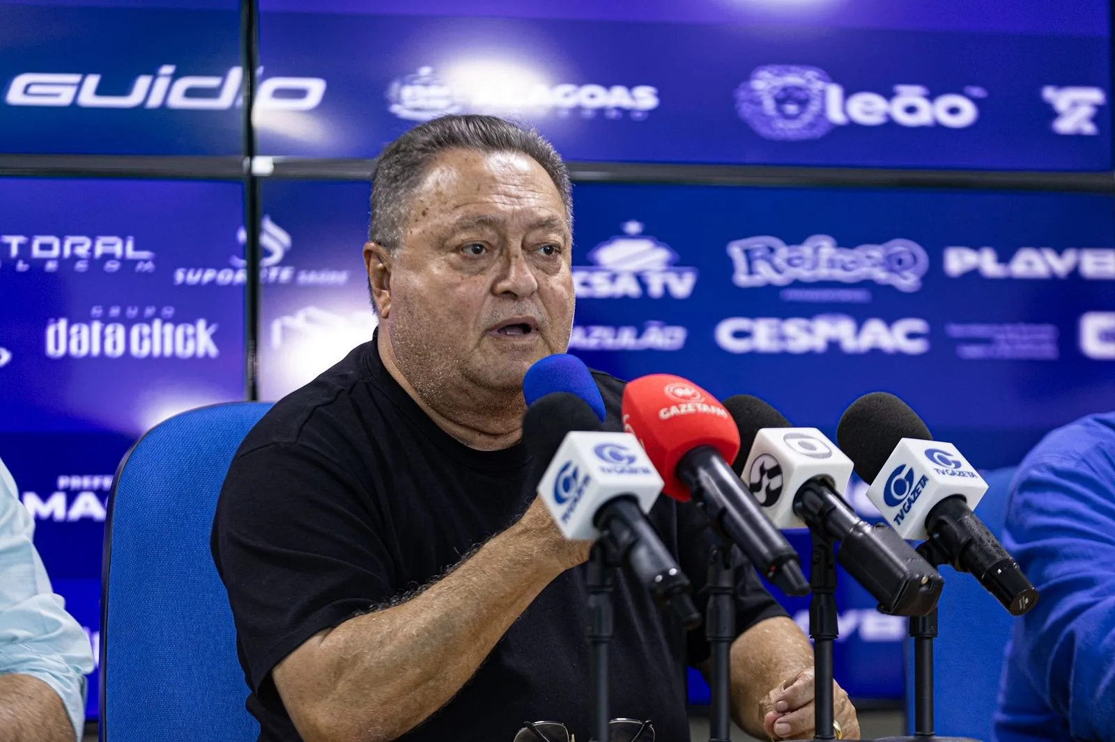CSA terá mudanças no elenco e prepara transição após empate