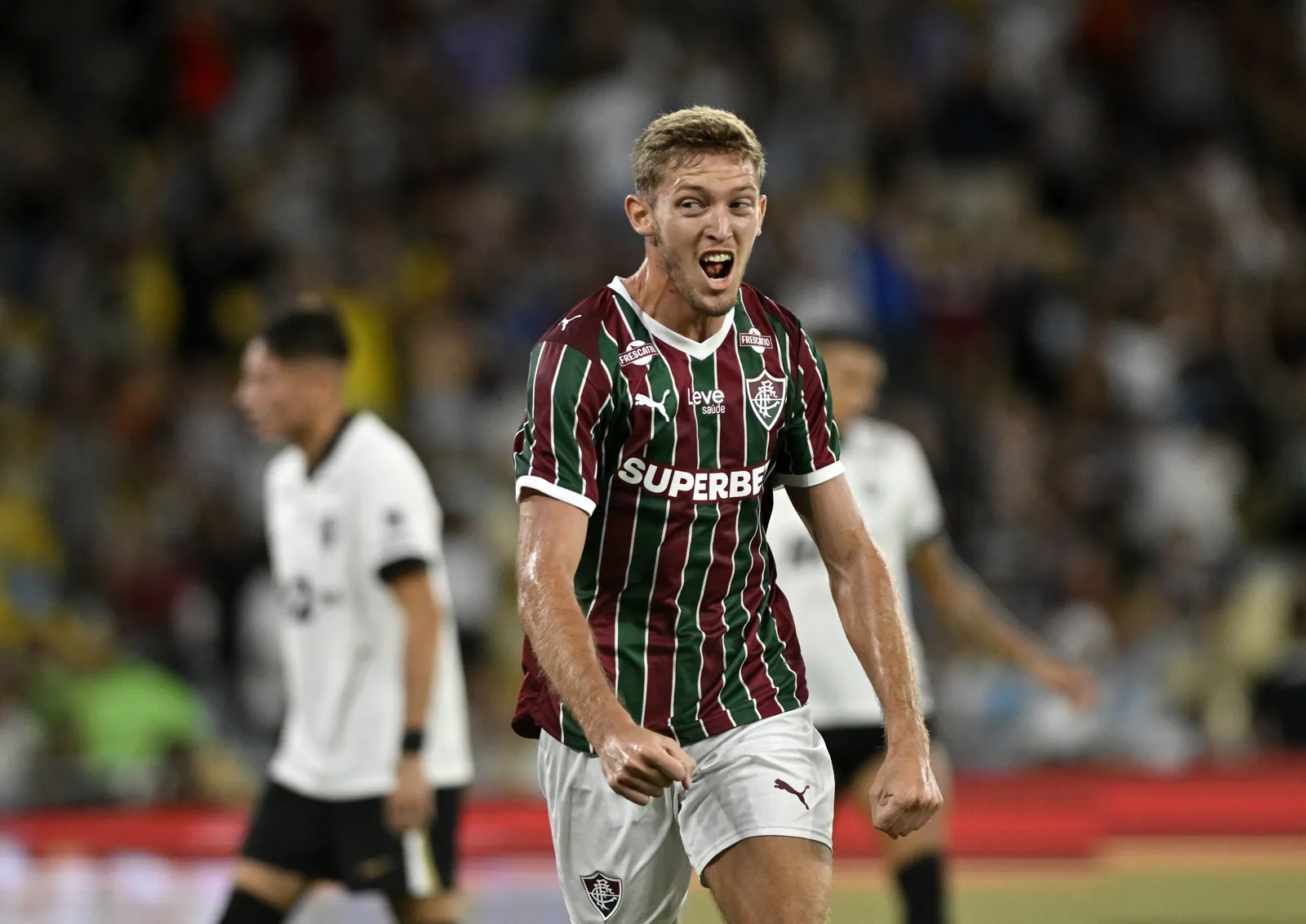 Fluminense escala Rodrigo Castillo contra o Atlético-MG antes de duelo pela Libertadores