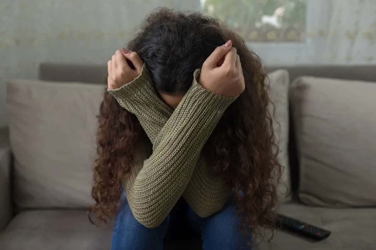 Remissão não encerra o cuidado e sinais discretos podem indicar nova crise
